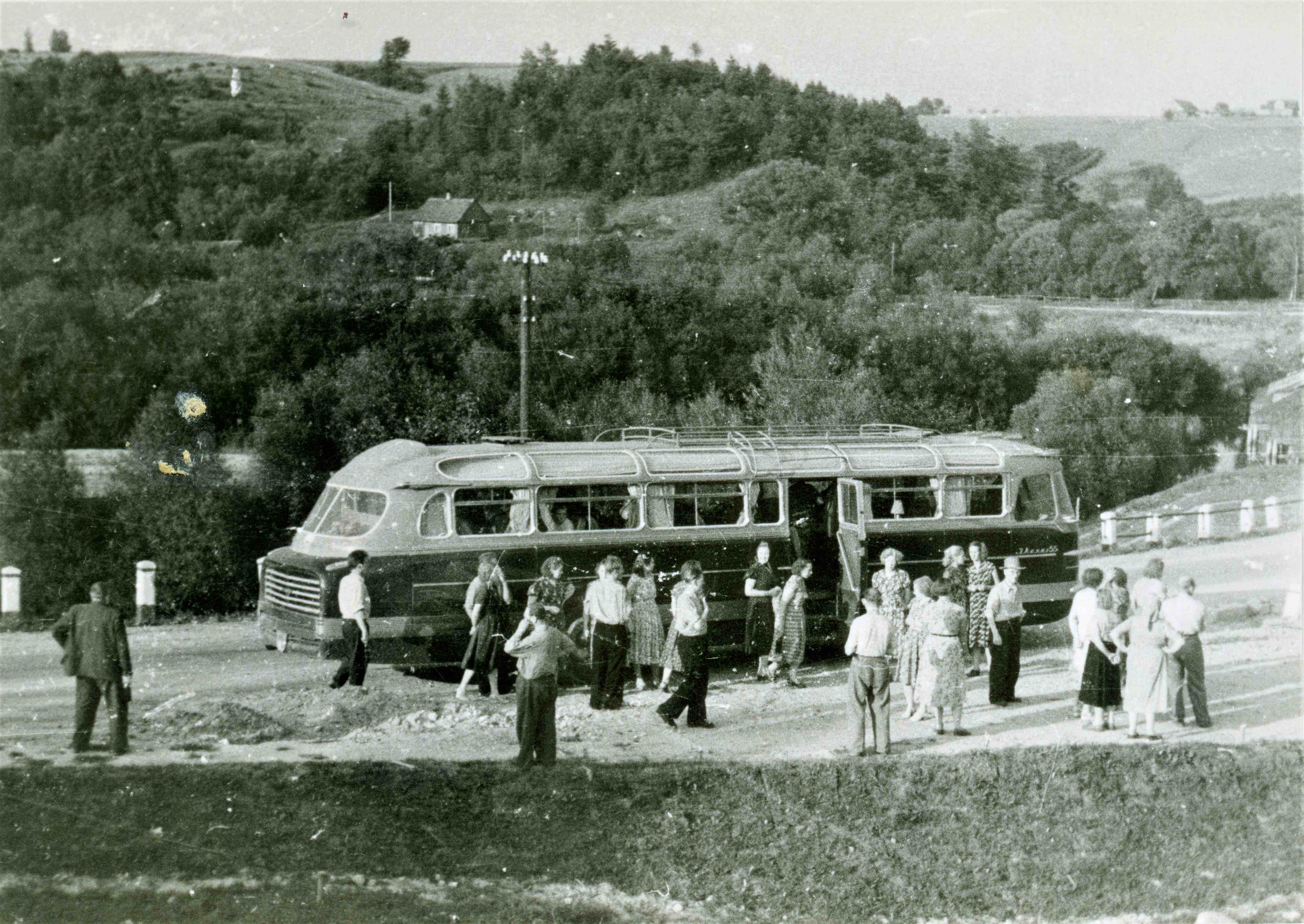 Luksuslik kaunitar Ungari Rahvavabariigist. Ikarus 55 ehk Ikarus „Lux“, mis 1950.–1970. aastatel jõudis ka Eesti teedele, oli kahtlemata üks kogu tollase Idabloki kaunimaid ja mugavamaid autobusse. Foto: Eesti Maanteemuuseum